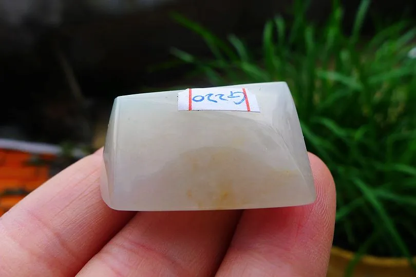Natural Jade Rough Jadeite Raw (23g,3X2.8X1.4cm)