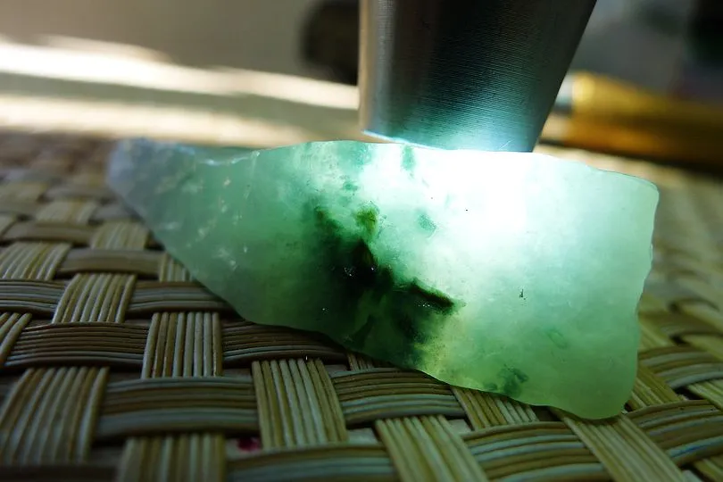 Natural Jade Rough Jadeite Raw (52g,6.2X3.5X1.5cm)